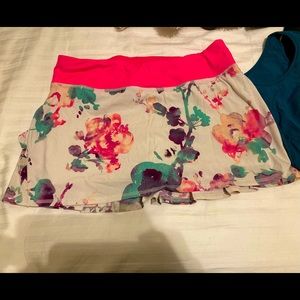 Lululemon floral skirt size 8